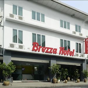 Brezza Hotel Lumut